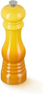 Le Creuset Classic Adjustable Salt Mill Grinder, Chip-Resistant ABS Plastic, Anti-Corrosion, 40 g, 21 cm, Nectar, 44002216720000