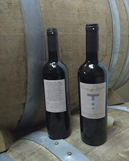 PVC Heat Shrink Capsules - Burgundy Red 120 Count Wine Caps Shrink Wrap Sleeves Clear Bottle Corks for Professional, Wine Making Cellars and Home Use