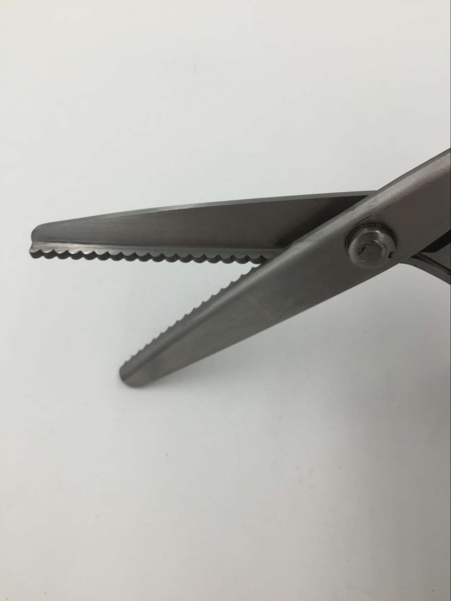 4mm - Pinking Shears Scissors Sewing Craft Upholstery Tailor Zig-Zag Tool For Thin Fabrics, Linings, Leather, Paper And Craft(wave 2)