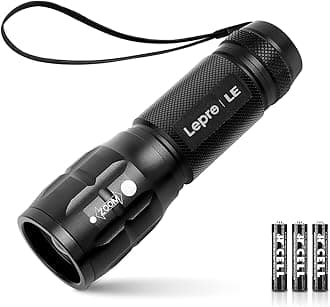 High brightness LED flashlight (3 batteries included).