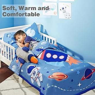 EVERYDAY KIDS 4 Piece Toddler Bedding Set - Outer Space Adventures - Includes Comforter, Flat Sheet, Fitted Sheet and Reversible Pillowcase