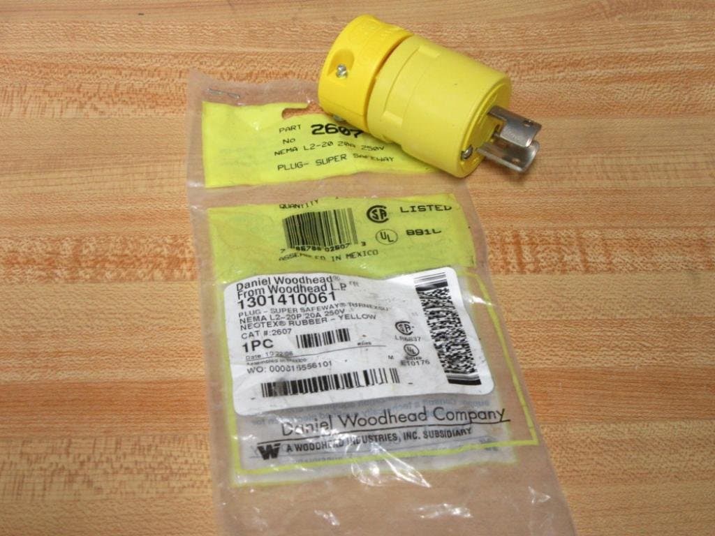 Daniel Woodhead 1301410061 Plug