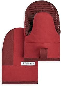 Beacon Two-Tone Non-Slip Mini Oven Mitt Set, Passion Red/Bordeaux, 5.5"x8", 2 Piece