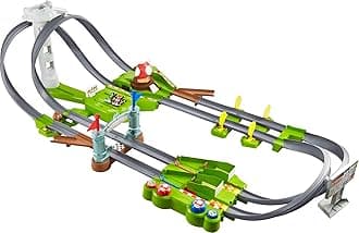 Hot Wheels HFY15 Mario Kart Mario Circuit Race Track Set Deluxe Includes 2 Toy Cars, Toy Car Racing Track from 5 Years